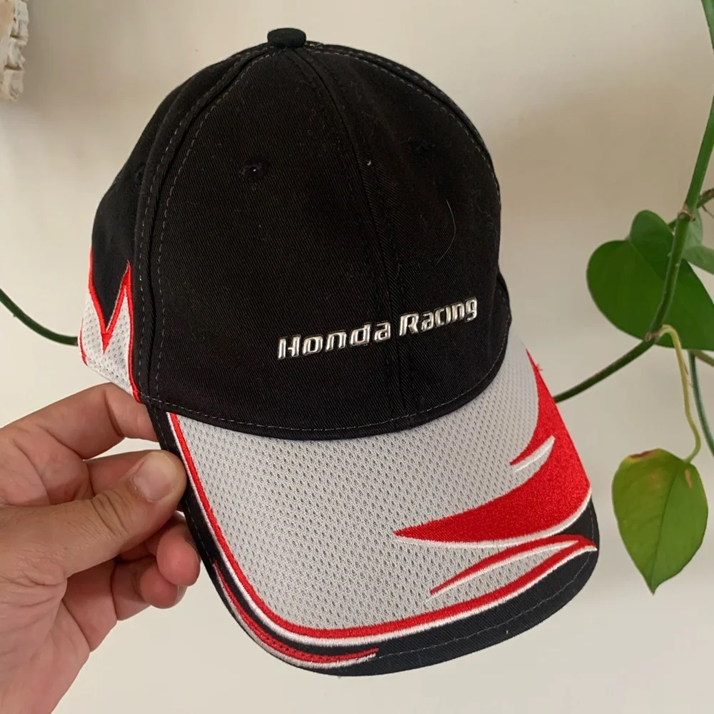 Honda Racing Cap 🏁 - Picture 1 of 5